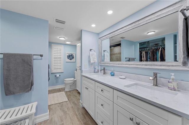 105 Penny LN # 5, Naples, FL 34112