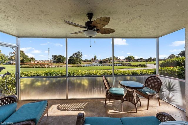 105 Penny LN # 5, Naples, FL 34112