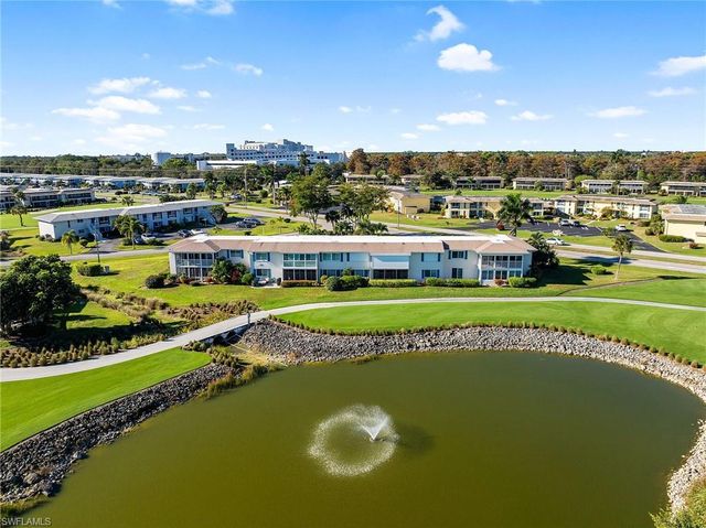 105 Penny LN # 5, Naples, FL 34112