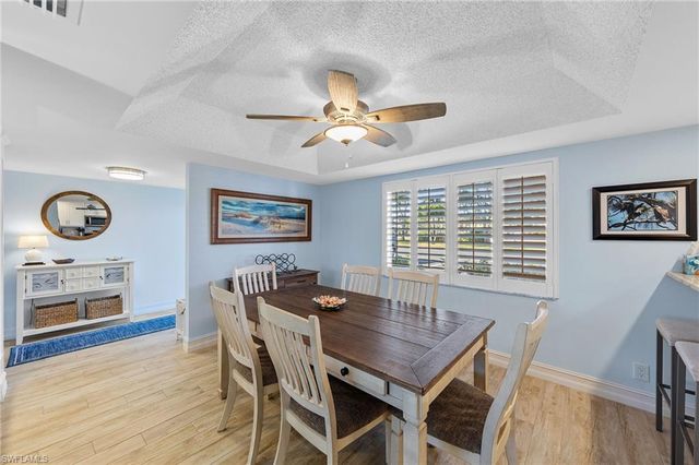 105 Penny LN # 5, Naples, FL 34112