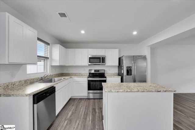 145 Fernside Court, Greenville, SC 29617