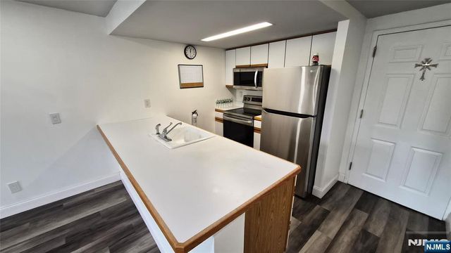 55 Clinton Place 304, Hackensack, NJ 07601