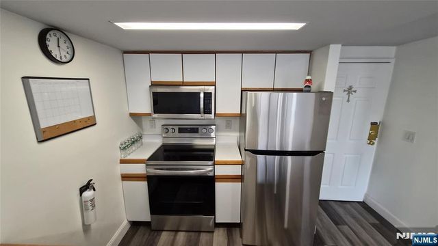 55 Clinton Place 304, Hackensack, NJ 07601