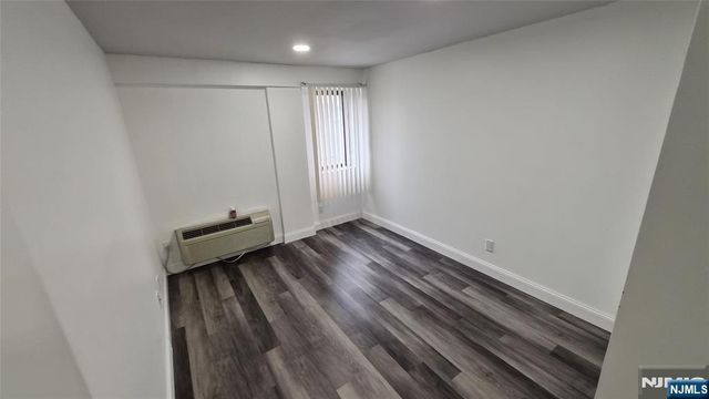 55 Clinton Place 304, Hackensack, NJ 07601