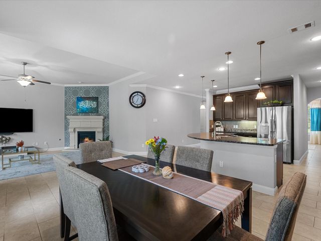 5323 Savannah Bend Drive, Rosharon, TX 77583