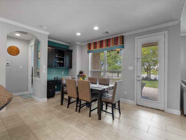 5323 Savannah Bend Drive, Rosharon, TX 77583