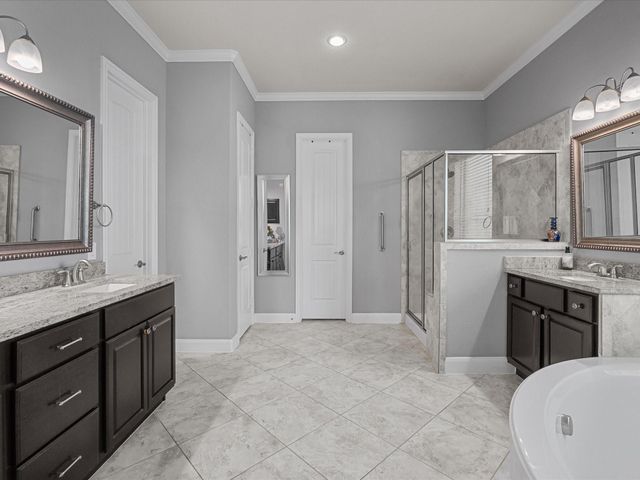 5323 Savannah Bend Drive, Rosharon, TX 77583