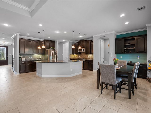 5323 Savannah Bend Drive, Rosharon, TX 77583