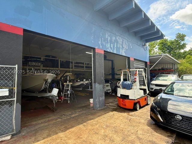 14415 NW 7th Ave, Miami, FL 33168