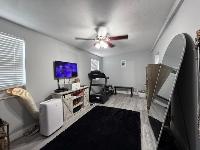 709 Caddie Place, West Palm Beach, FL 33409