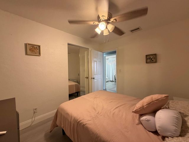 709 Caddie Place, West Palm Beach, FL 33409