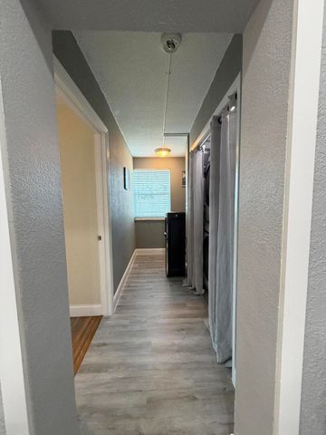 709 Caddie Place, West Palm Beach, FL 33409