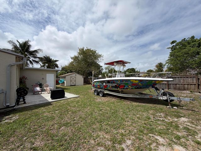 709 Caddie Place, West Palm Beach, FL 33409