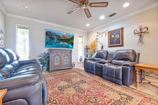 1305 S Ponderosa, Wheeler, TX 79096