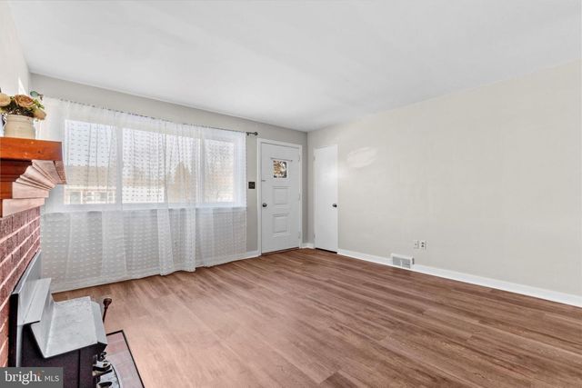 5023 VIRGINIA AVE, Harrisburg, PA 17109