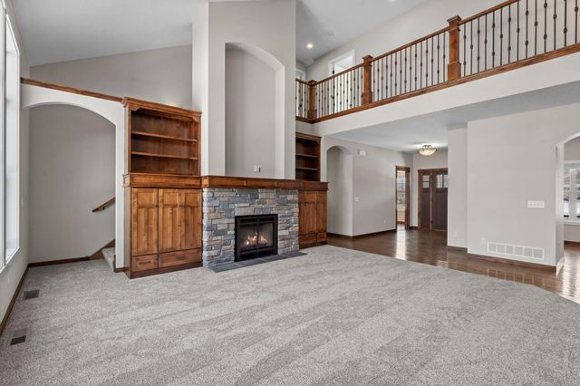 849 Fox Cove, Lino Lakes, MN 55014