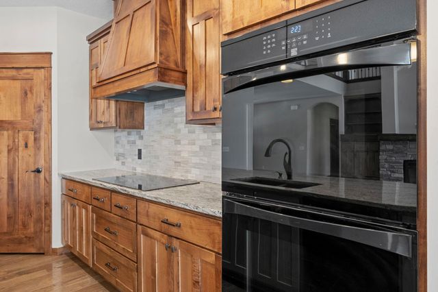 849 Fox Cove, Lino Lakes, MN 55014