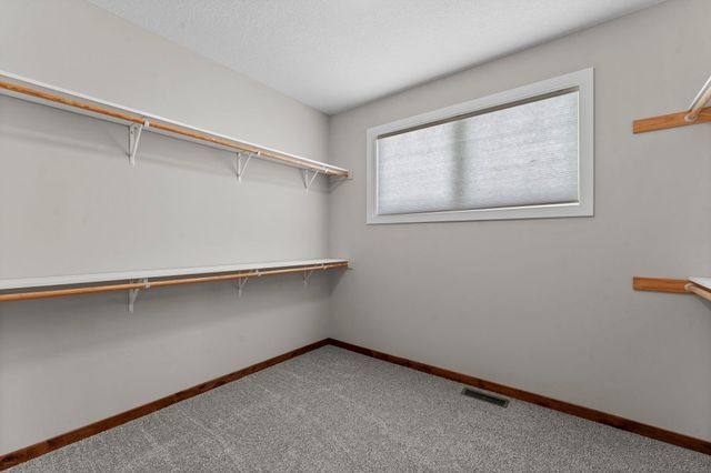 849 Fox Cove, Lino Lakes, MN 55014