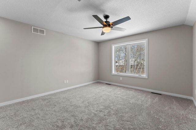 849 Fox Cove, Lino Lakes, MN 55014