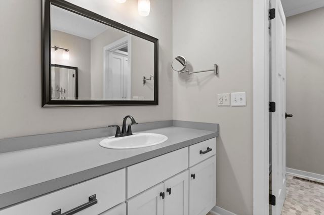 849 Fox Cove, Lino Lakes, MN 55014