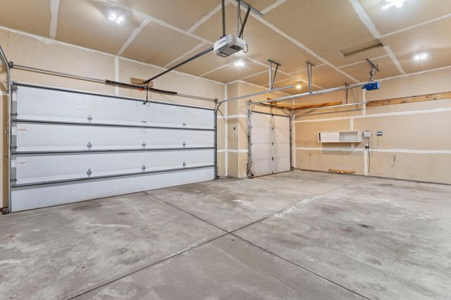 849 Fox Cove, Lino Lakes, MN 55014