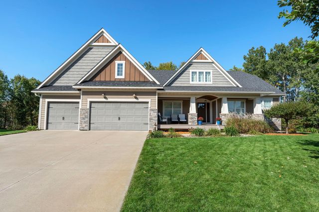 849 Fox Cove, Lino Lakes, MN 55014
