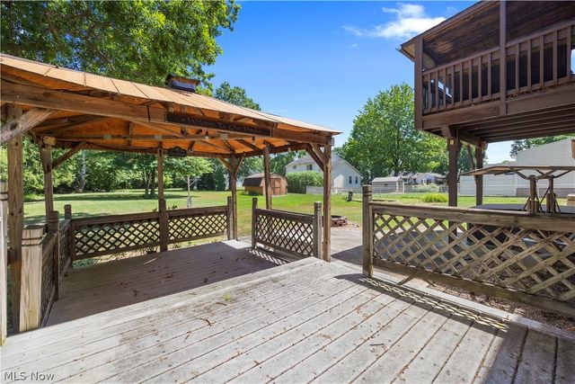 2565 Abbe Road, Sheffield Village, OH 44054