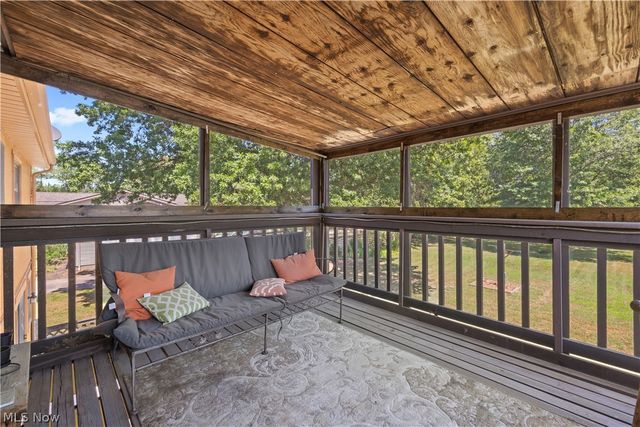 2565 Abbe Road, Sheffield Village, OH 44054