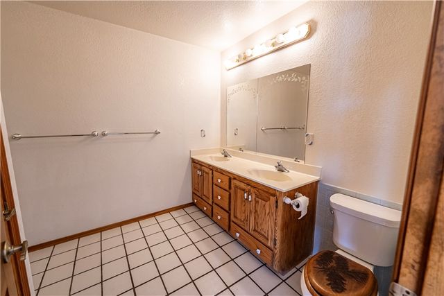 1025 Riata Valley Circle, Kingman, AZ 86401