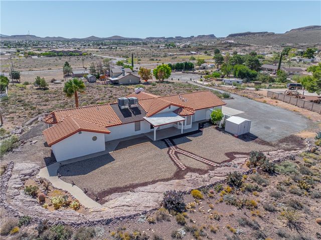 1025 Riata Valley Circle, Kingman, AZ 86401