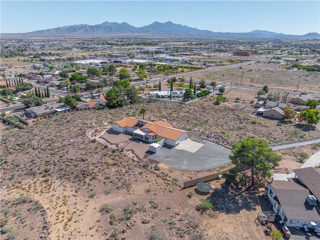1025 Riata Valley Circle, Kingman, AZ 86401