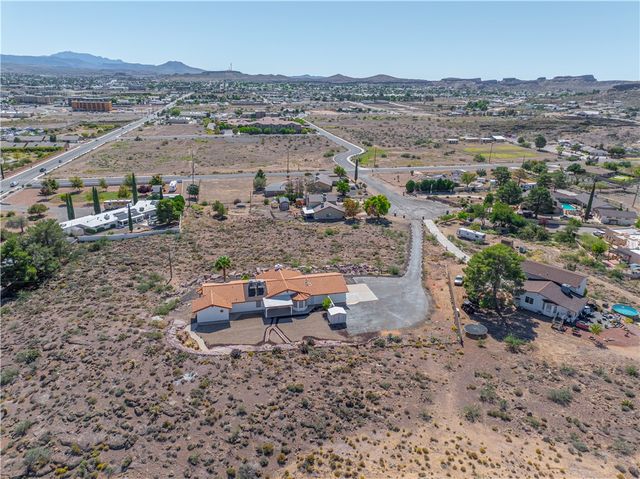 1025 Riata Valley Circle, Kingman, AZ 86401