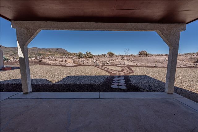 1025 Riata Valley Circle, Kingman, AZ 86401