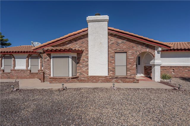1025 Riata Valley Circle, Kingman, AZ 86401