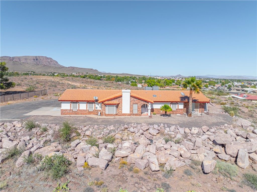 1025 Riata Valley Circle, Kingman, AZ 86401