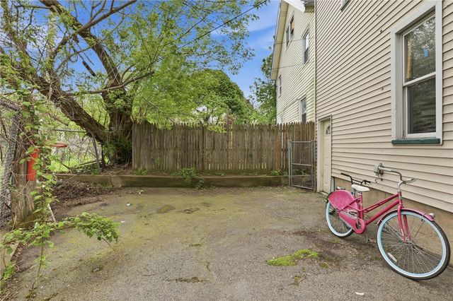 50-52 Melville Street, Rochester, NY 14609