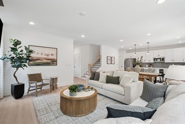 2944 Sharpstone Drive, Columbia, TN 38401