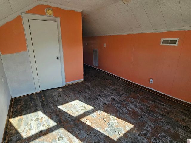 220 Albany TR11, Paducah, KY 42003