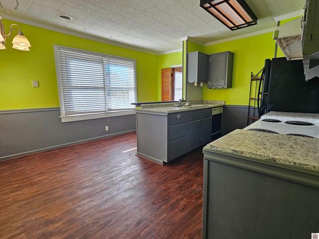 220 Albany TR11, Paducah, KY 42003