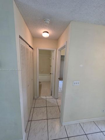 7959 NW 41st Ct, Sunrise, FL 33351