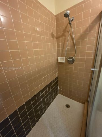 7959 NW 41st Ct, Sunrise, FL 33351