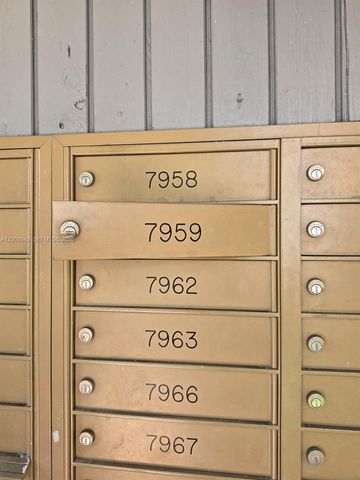 7959 NW 41st Ct, Sunrise, FL 33351