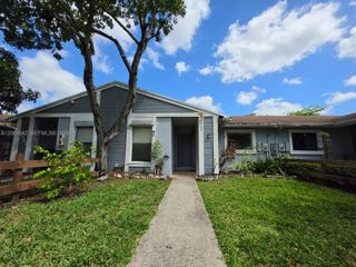7959 NW 41st Ct, Sunrise, FL 33351