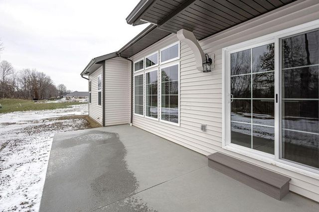 562 Cannondale Avenue, Johnstown, OH 43031