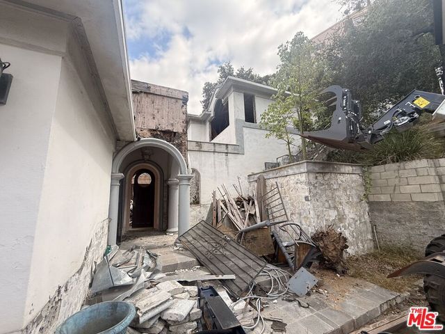 1651 Marlay Drive, West Hollywood, CA 90069