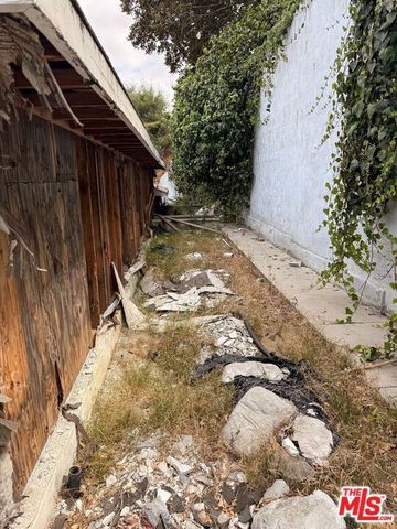 1651 Marlay Drive, West Hollywood, CA 90069