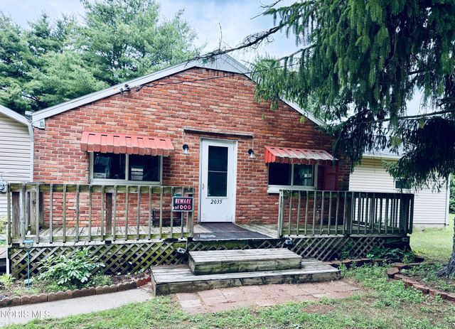 2035 N Crissey Road, Holland, OH 43528