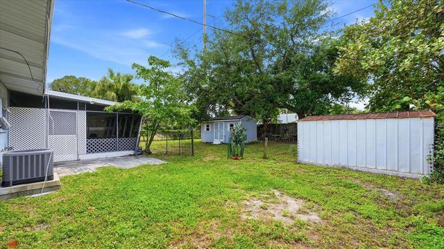 2704 52ND AVENUE TERRACE W, Bradenton, FL 34207