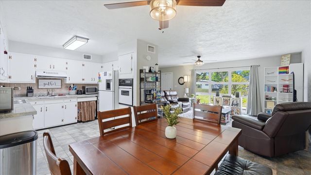 2704 52ND AVENUE TERRACE W, Bradenton, FL 34207