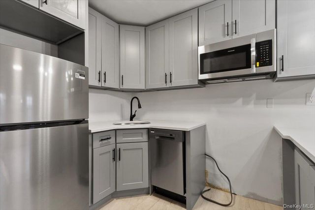 116 Corlies Avenue 3F, Pelham, NY 10803